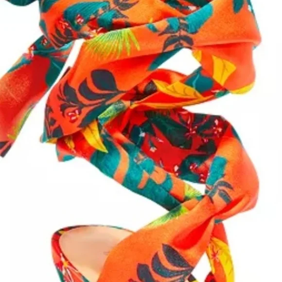 New in Box INC lace up orange floral sandal 5”pumps 1” platform . Size 7.5 - Picture 4 of 5